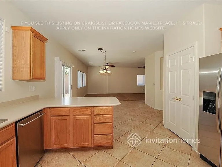 8913 Wolf Dancer Ave — Photo 10