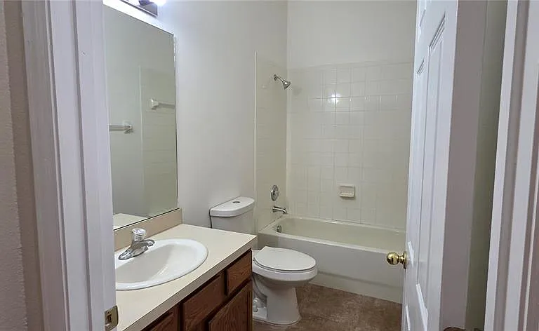 2027 Strathmill Dr — Photo 18