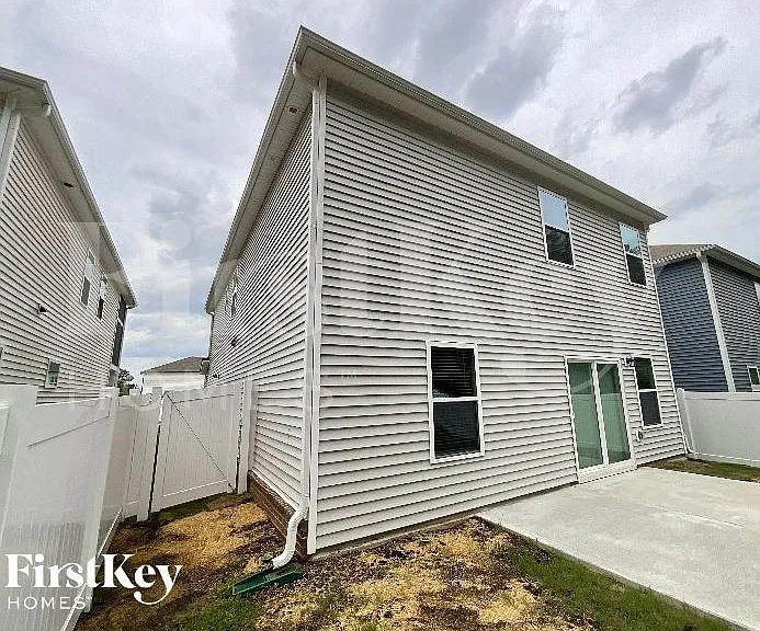 203 Red Valor St — Photo 10