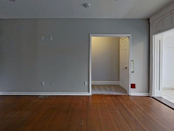 2nd image of 6032 Walnut St