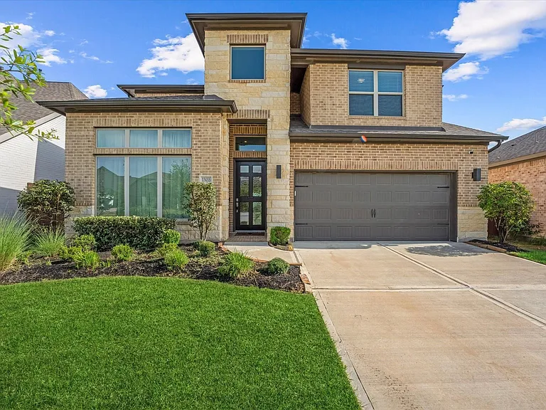 13055 Soaring Forest Dr — Photo 1