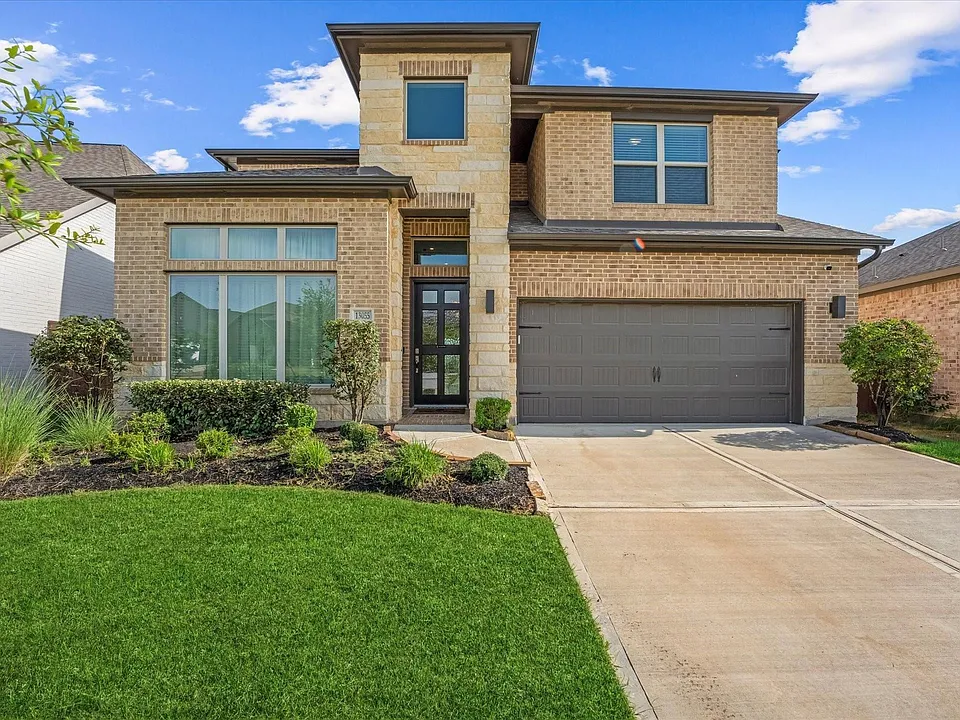 13055 Soaring Forest Dr