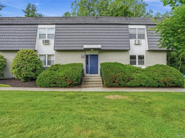 19 White Gate Road #J, Wappingers Falls, NY 12590