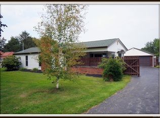 12774 Bullis Rd, East Aurora, NY 14052