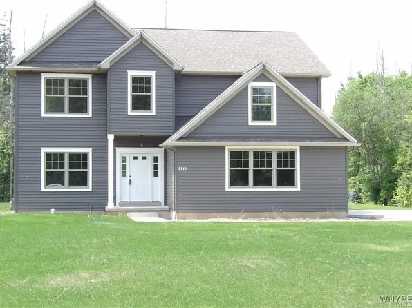 8340 Goodrich Rd, Clarence Center, NY 14032