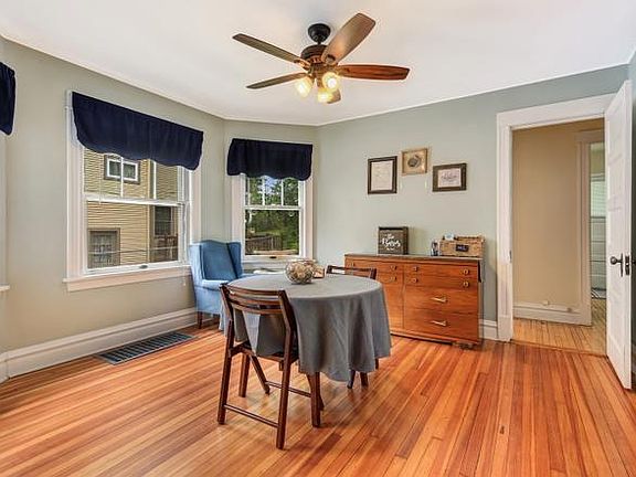 5th image of 70 Bluff Ave APT 1