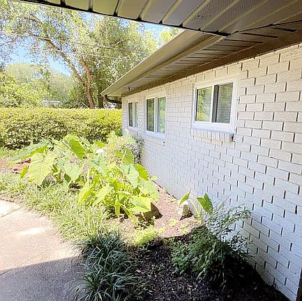 2nd image of 2409 Legion St