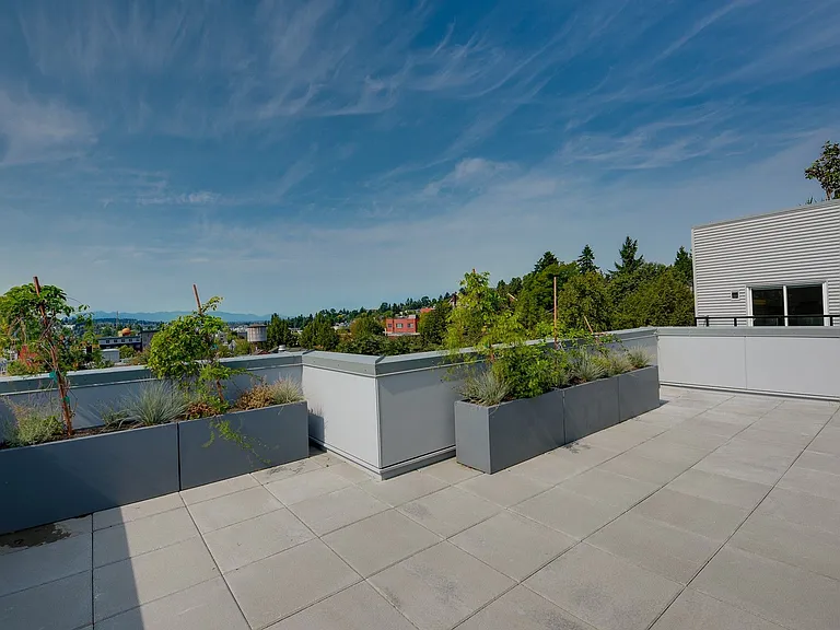 Portal Apartments — Photo 12