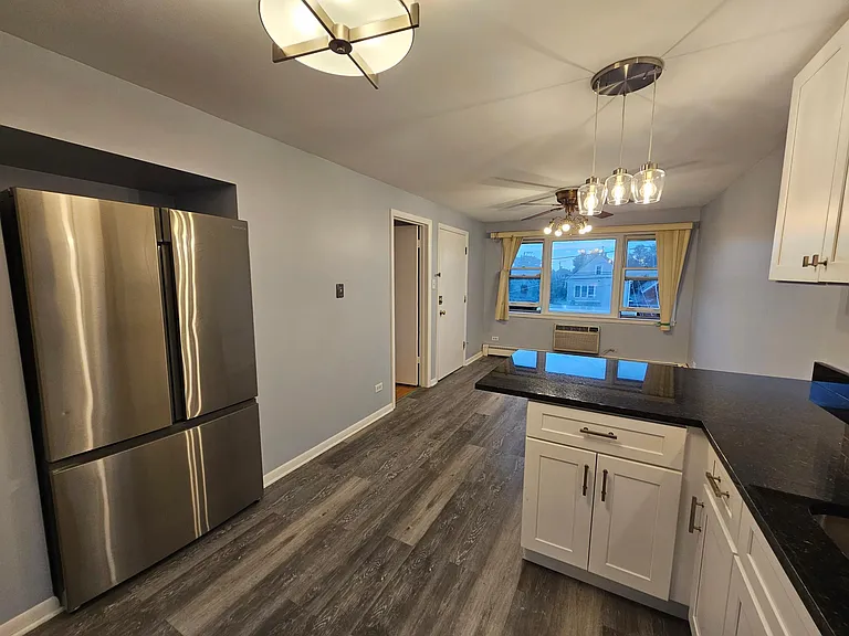 4640 S Avers Ave #2 — Photo 7