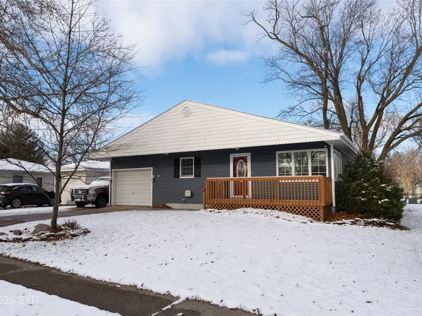 901 W Jefferson St, Winterset, IA 50273