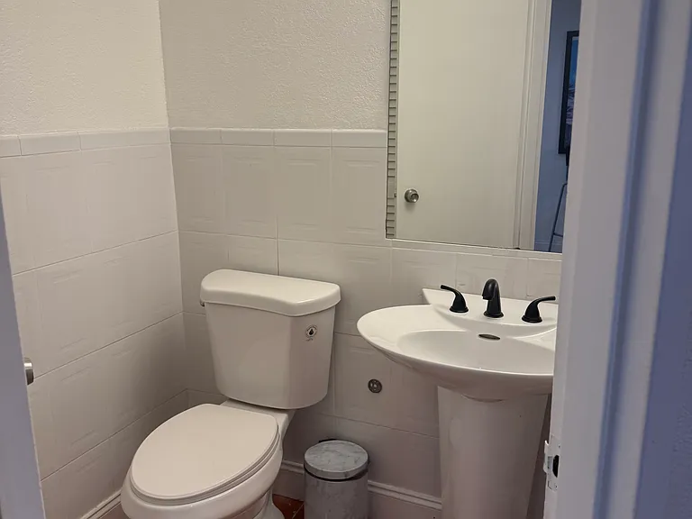 801 Brickell Bay Dr #470 — Photo 31