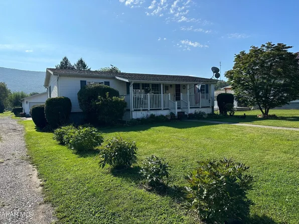 309 S 4th St, Bellwood, PA 16617