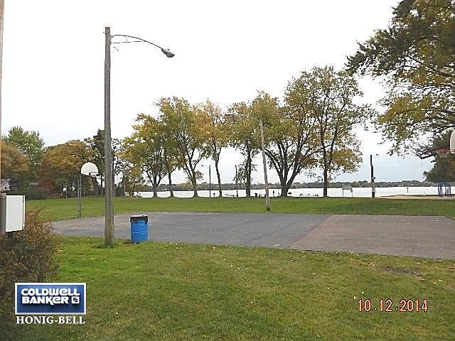 2nd image of 2805 Beachview Dr