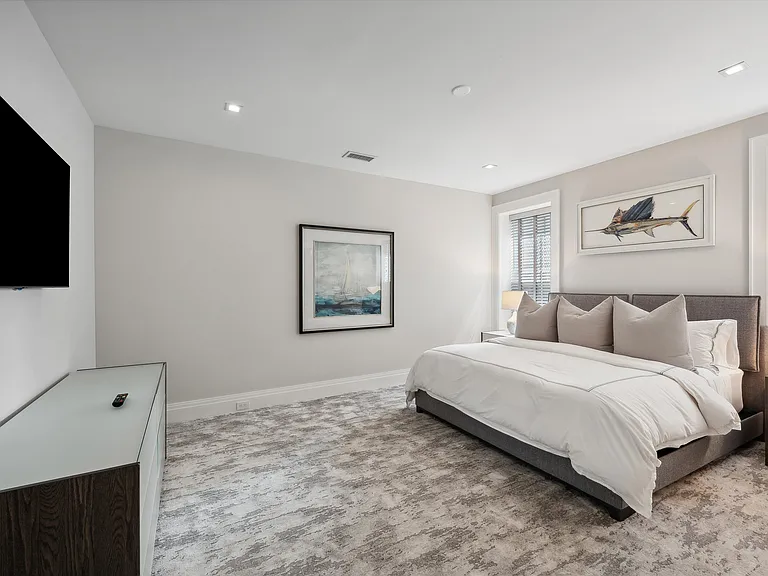 48 Harvest Ln — Photo 37