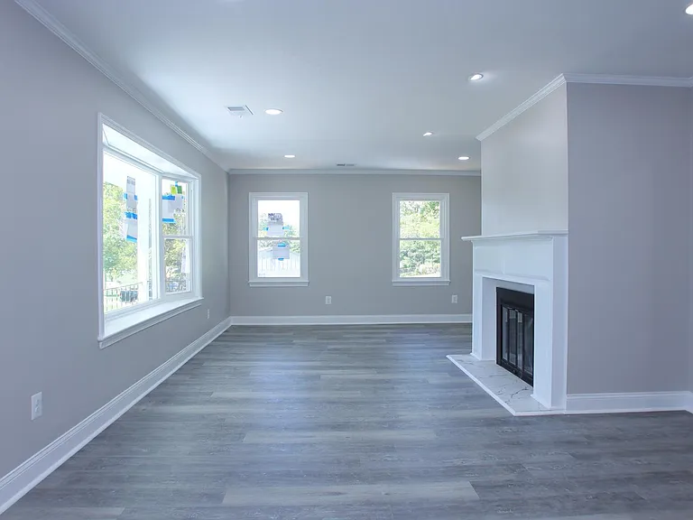 2608 Holly Dr — Photo 9