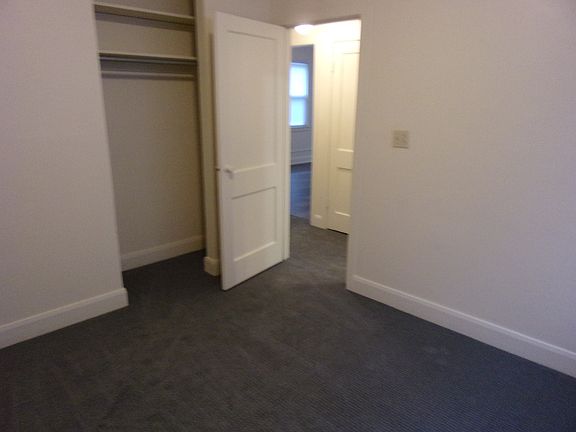 5th image of 1703 Mohican Ave SE #4