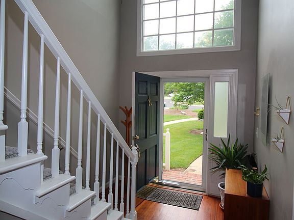 2 Story Foyer