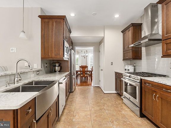 5th image of 43 Fife St