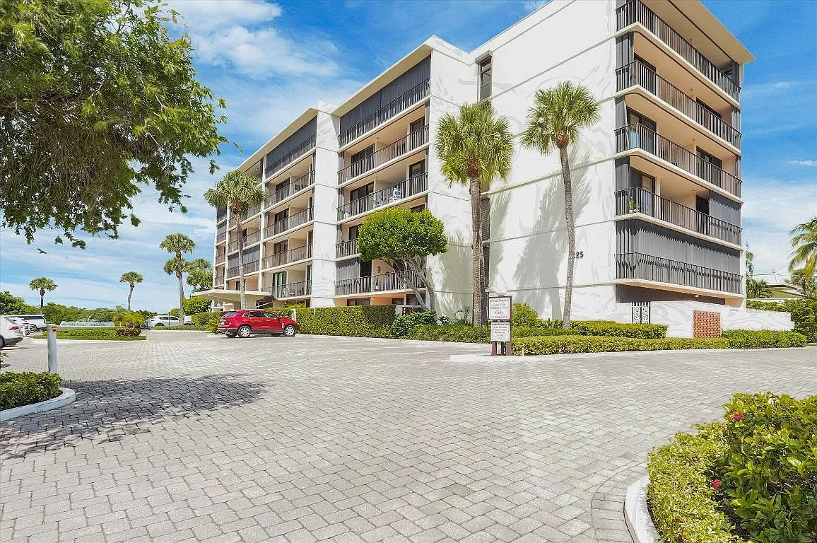 2 bed, 1200 sqft, $3,800 — Photo 1