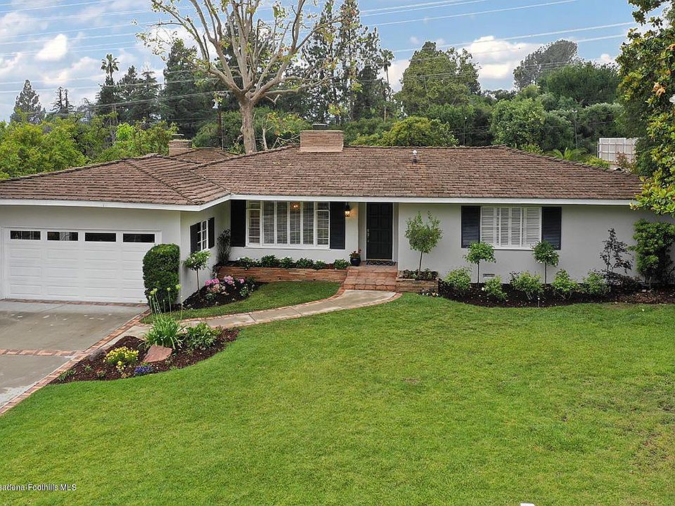 1st image of 4825 Fairlawn Dr