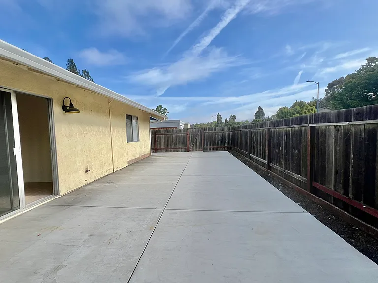 1366 Southwest Blvd — Photo 25