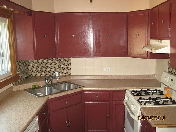2nd image of 10711 Wrightwood Ave