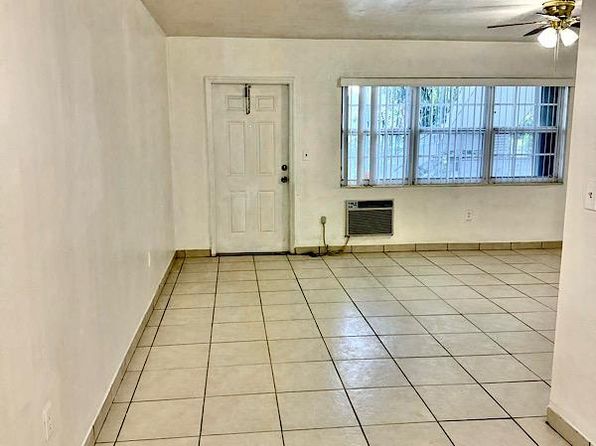 1450 NE 171st St APT 103B