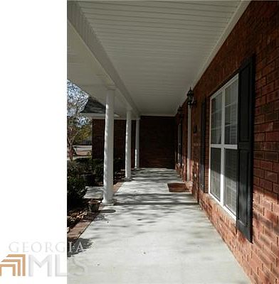 3rd image of 312 Westminster Dr
