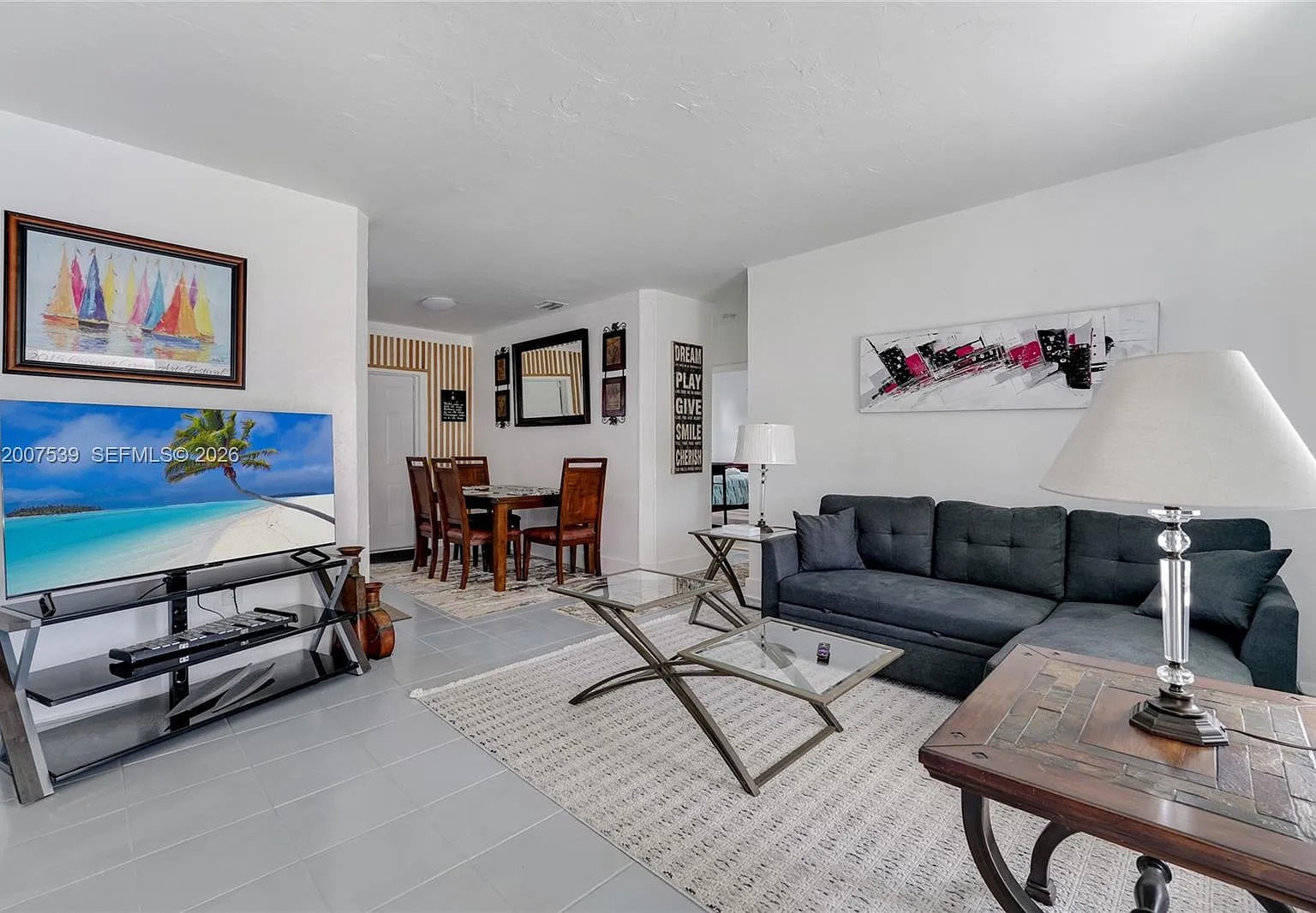 N Miami Estates — Photo 2