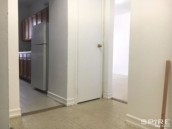 3rd image of 181 W 238th St #41W
