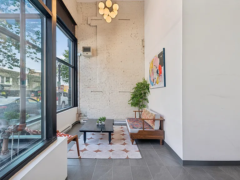 129 Main St #302 — Photo 37