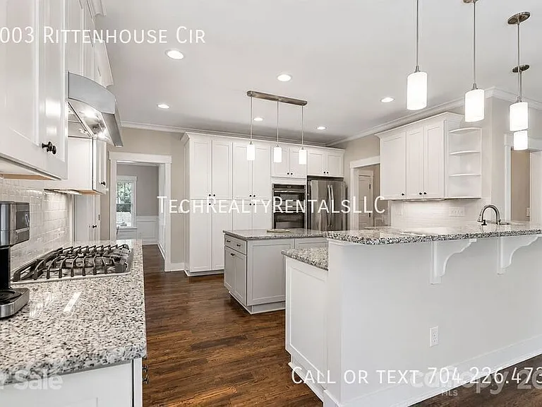 8003 Rittenhouse Cir — Photo 9