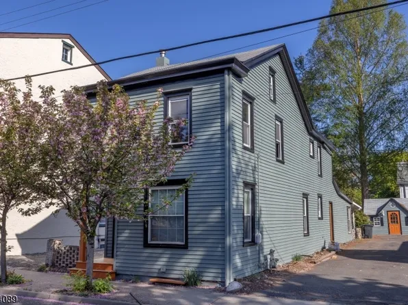 46 Delevan St, Lambertville City, NJ 08530