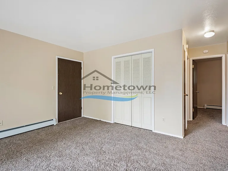 2433 E Stowe Ct #2 — Photo 2