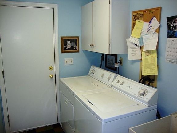 3rd image of 35610 Spicebush Ln