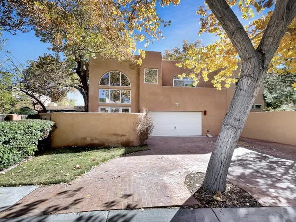 2908 Calle Grande NW, Albuquerque, NM 87104