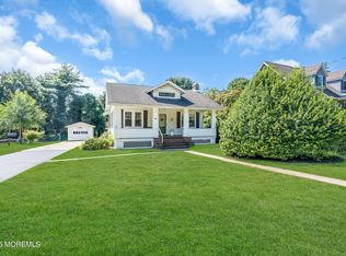 48 Valley Dr, Atlantic Highlands, NJ 07716