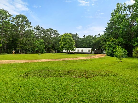 3rd image of 775 Wesley Bass Ln