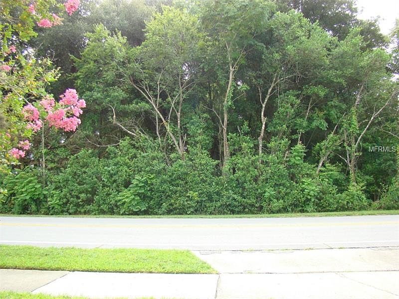 1st image of 327 S Lakeview Dr