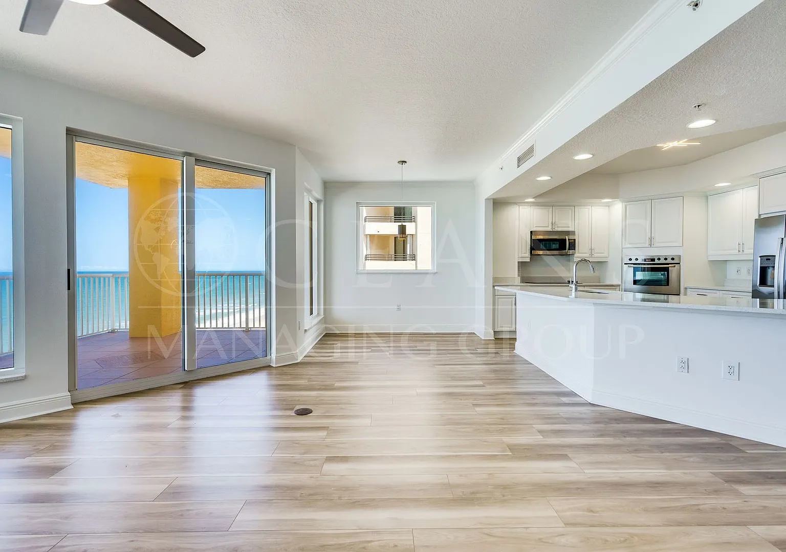 Luxury Meets the Ocean Stunning 3-Bedroom Condo in Daytona Beach Shores — Photo 4