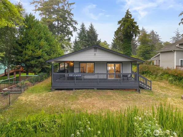 791 Duck Lake Drive SE, Ocean Shores, WA 98569