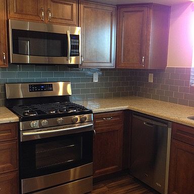 4th image of 5279 Fontaine St