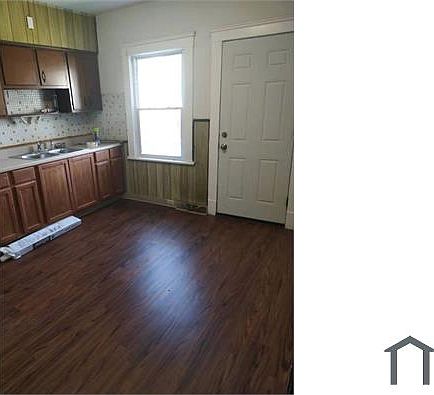 2nd image of 2058 W 99th St
