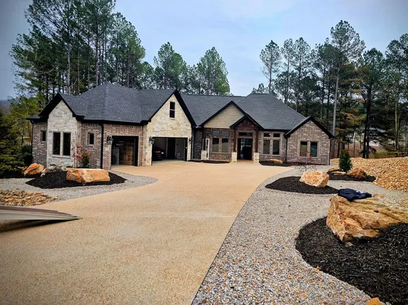 8 Charro Way, Hot Springs Village, AR 71909