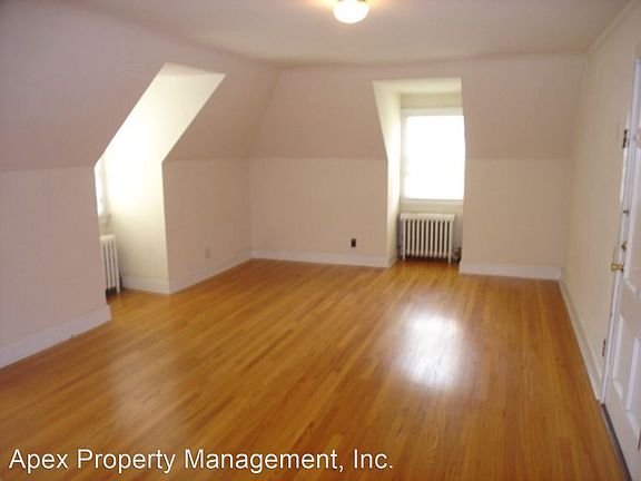 4th image of 2206 Kendall Ave #9632572