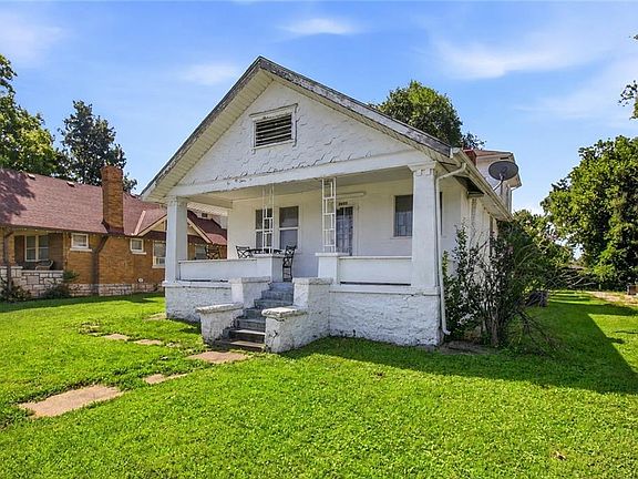 3rd image of 3405 State Ave