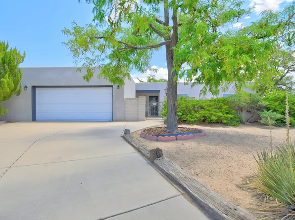 1195 Comanche Ct SE, Rio Rancho, NM 87124