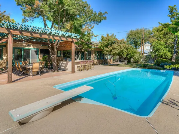 1042 Clay St, Colusa, CA 95932