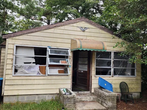 108 Webb Ave, Laurel, DE 19956