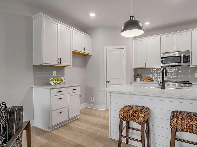 Belhurst Park Townhomes — Photo 8